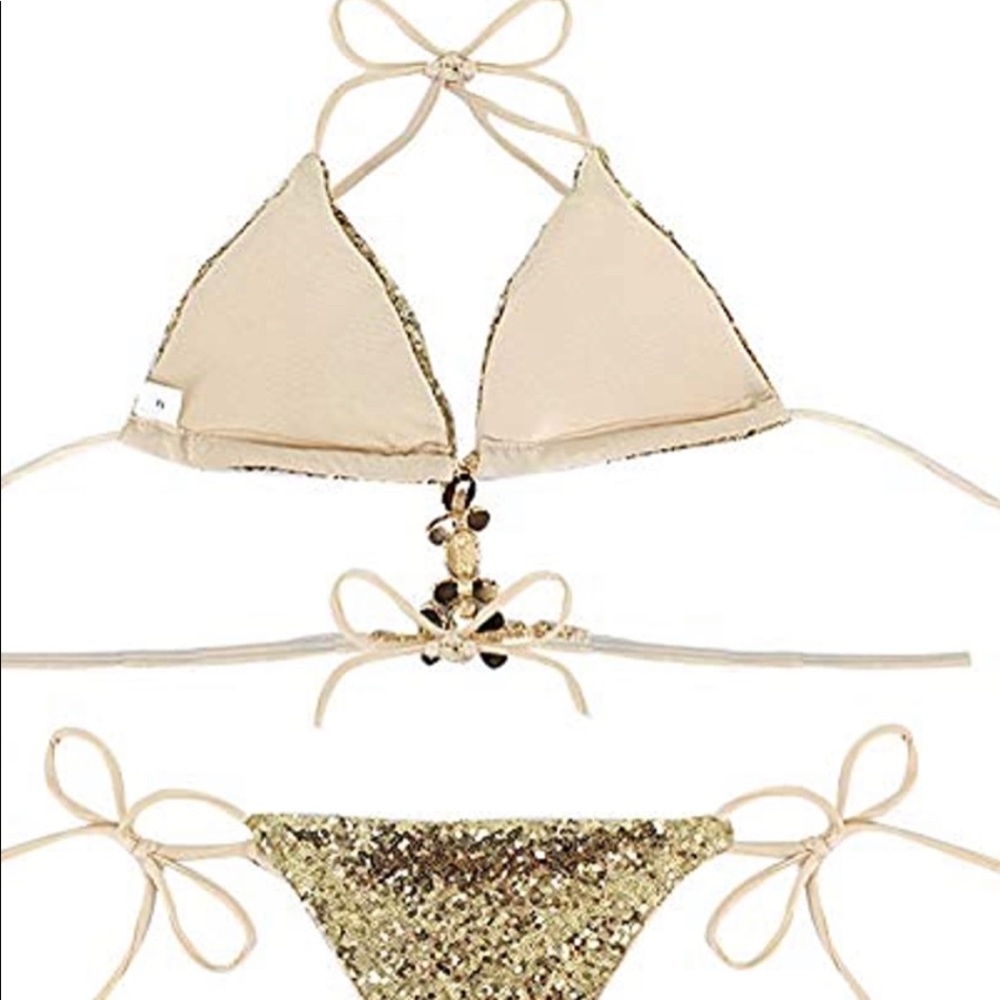 Bikini - Picture 2 of 4